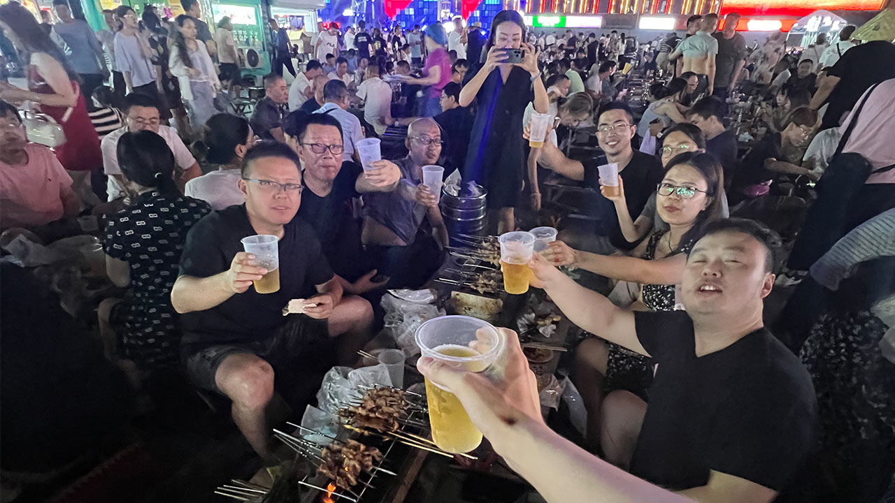 Ár dturas i gcuimhne go Zibo Barbecue